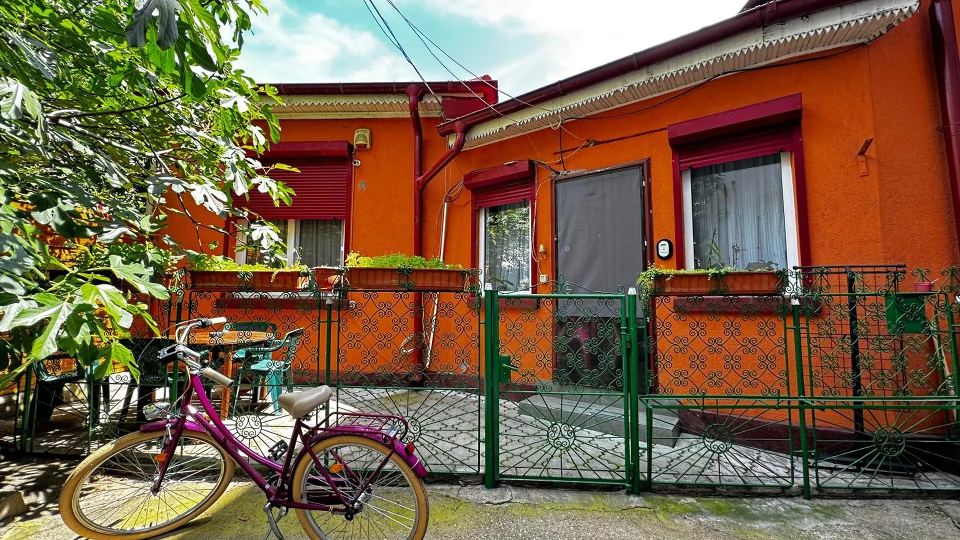 Casa Aron location